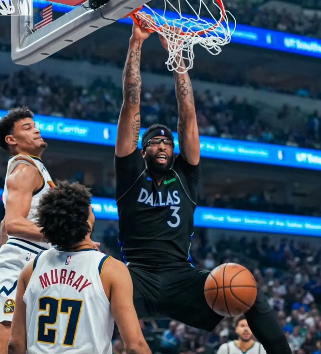 关于浓眉的信息，现在非常明确了
就是福保罗一直给压力给独行侠要求其交易，但是独行