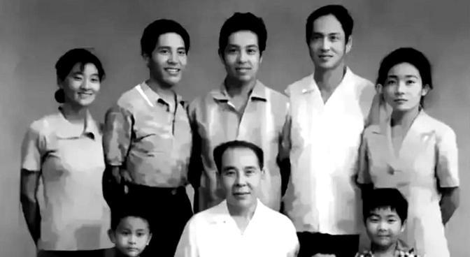 1981年，青岛市台西医院住了1位老干部——黄成，他的儿子、儿媳在身边照顾。几个