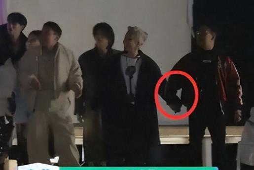 汪峰的感情真实来得快，去得也快！
网友和森林北的瓜还没有搞明白呢，汪峰就在综艺里