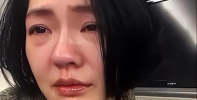 小S难以释怀的是，大S的死亡为何要这么折磨她，早不去世，晚不去世，为何要在她张罗