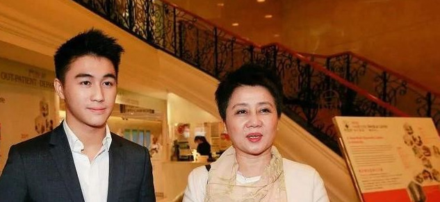 赌王四太梁安琪上位史











你敢相信吗？一个身无分文的打工妹，竟