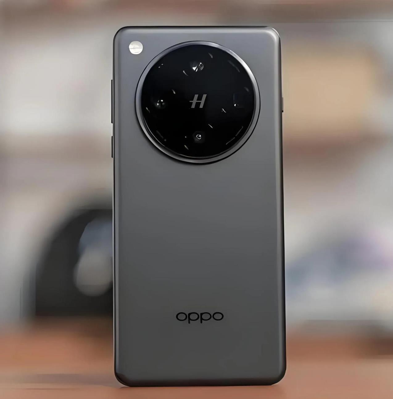 曝OPPO Find X9 Pro将配备2亿像素的大底潜望镜头！
今日，有数码博