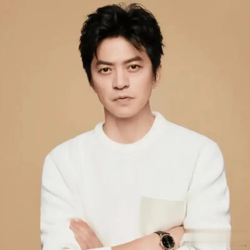李健和胡彦斌，谁更有实力？


