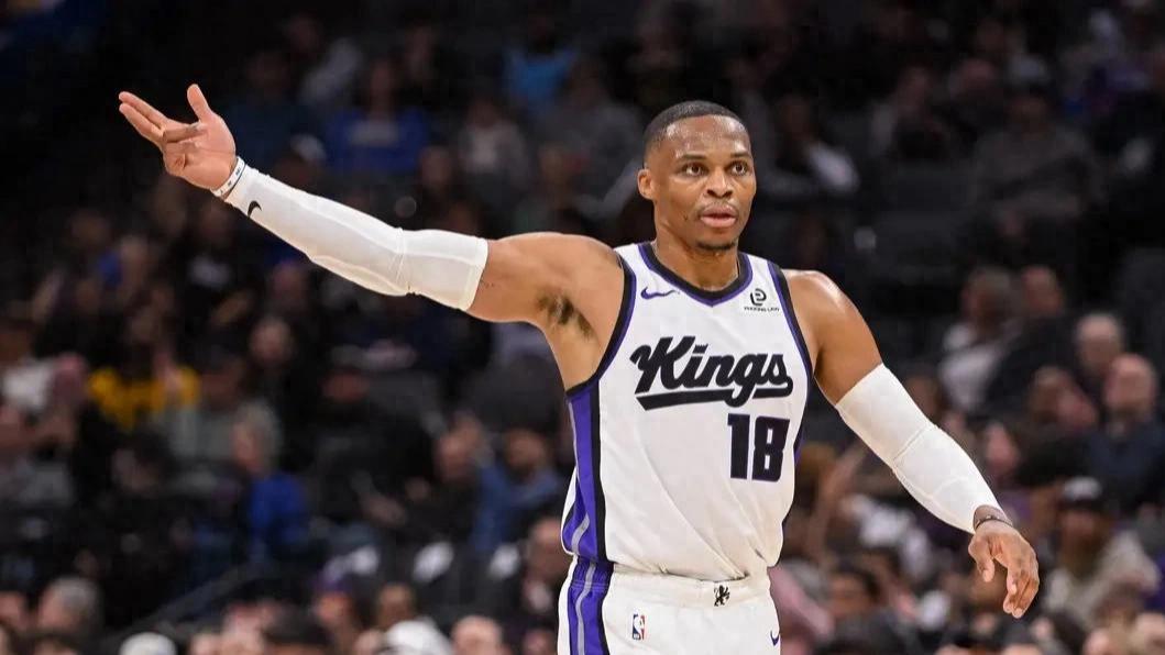 国王125-124险胜火箭，施罗德砍24+7+10，德罗赞27+4+9