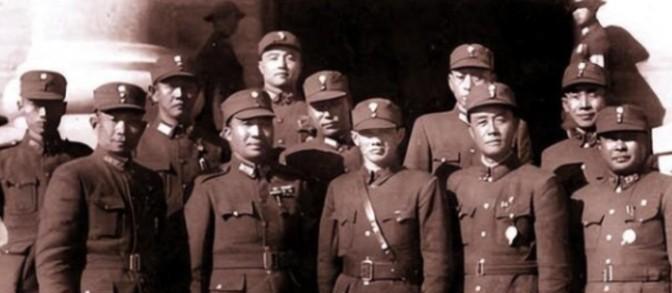 1947年，74师在战斗中全军覆没，副师长邱维达赶到孟良崮战场，看到战士们的尸体
