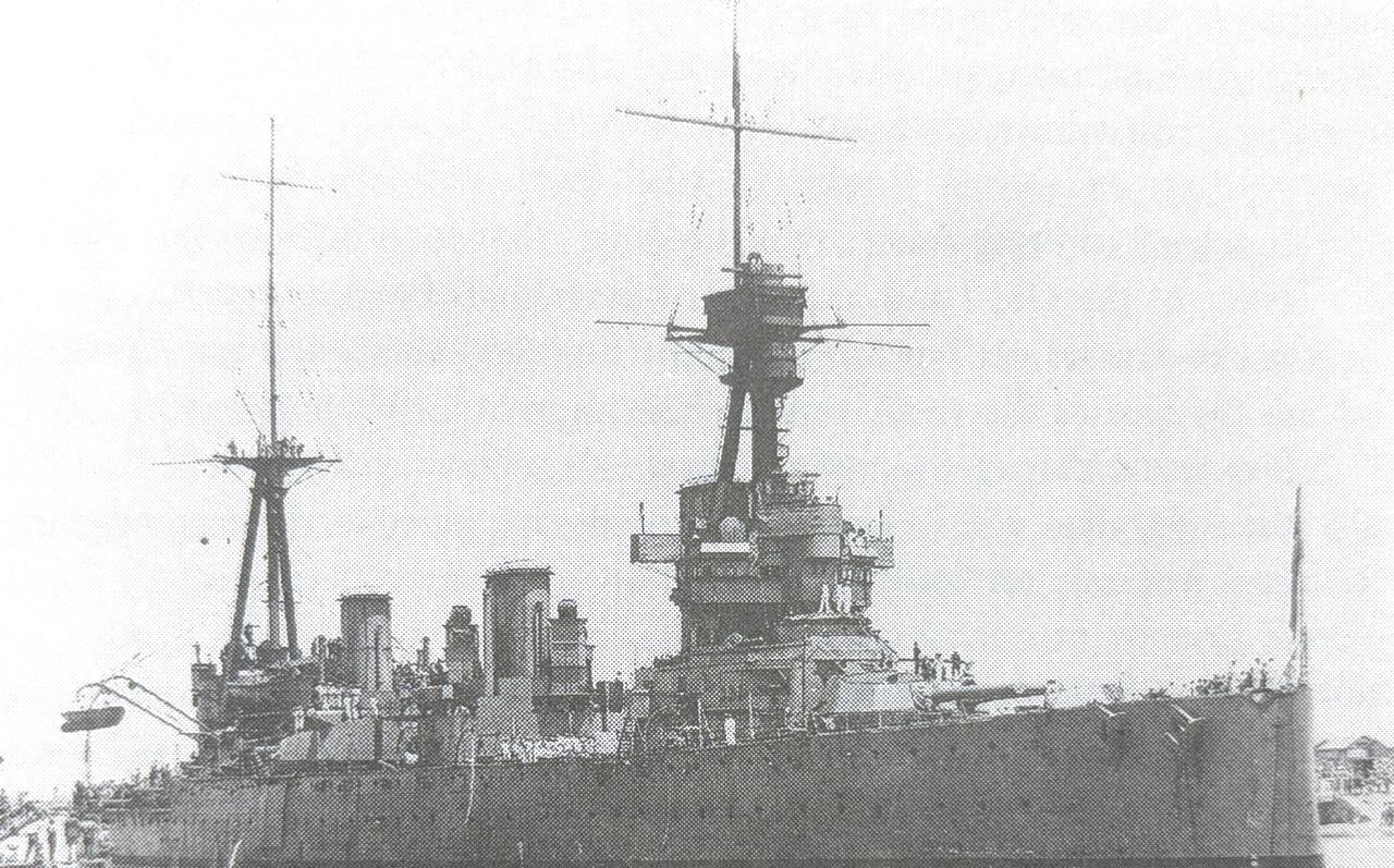 1919年皇家澳大利亚海军HMAS 澳大利亚号巡洋舰在返回途中经过苏伊士运河