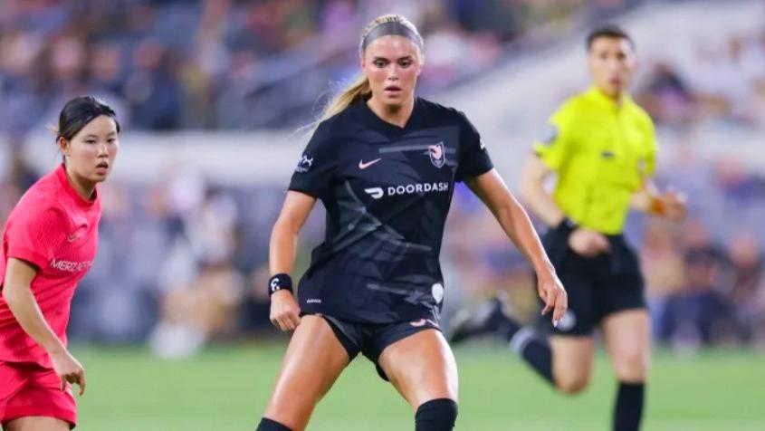 如何来看英女超冬窗期之前两个下课教练的不同