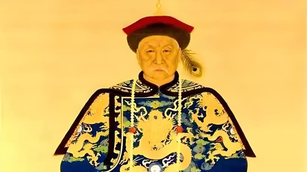 鳌拜在行刑前求见康熙，撕开衣服后，康熙含泪：留下他项上人头 ！