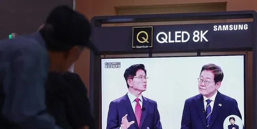 尹锡悦退党，有人欢喜有人愁？











尹锡悦退党这事儿，简直像电视