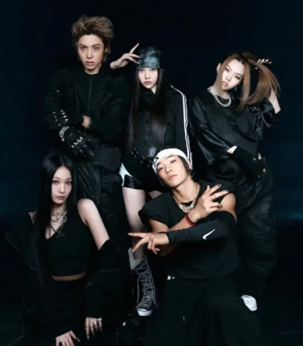 韩国财阀三代文徐允混声组合出道：资源顶配的K - POP新人