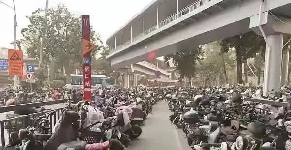 9月1日起电动车新规实行，最大的变化是以下几点。
​一是，不再强制要求所有车型