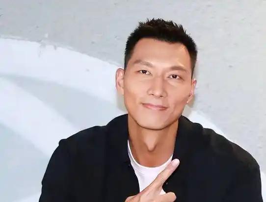 易建联退役后选择曝光！拒留广东宏远任职，选择自主发展
作为中国男篮传奇，阿联退役