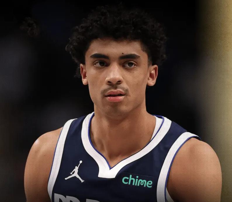 凌晨三点，电话炸醒他。
湖人不要你了。
14分钟4次出手，防完东契奇还得防欧文，