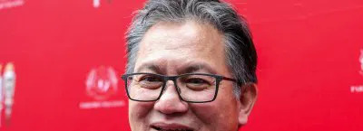 邻居更亲近











惊心动魄！当世界被逼着在中美之间做出选择时，马