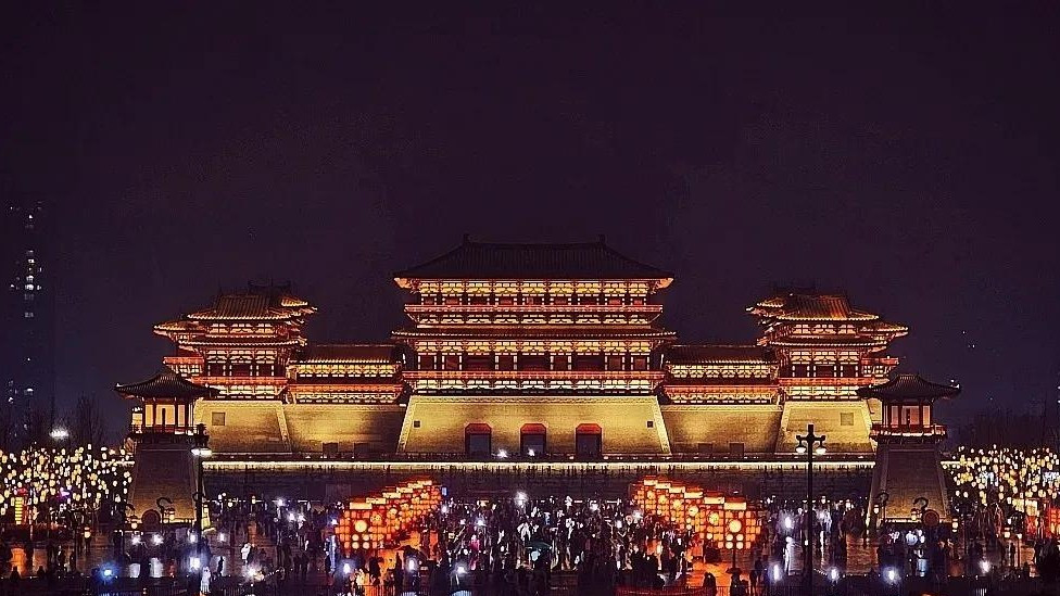 史上最儿戏政变！10岁废太子靠19个宦官夺权，东汉制度有多烂