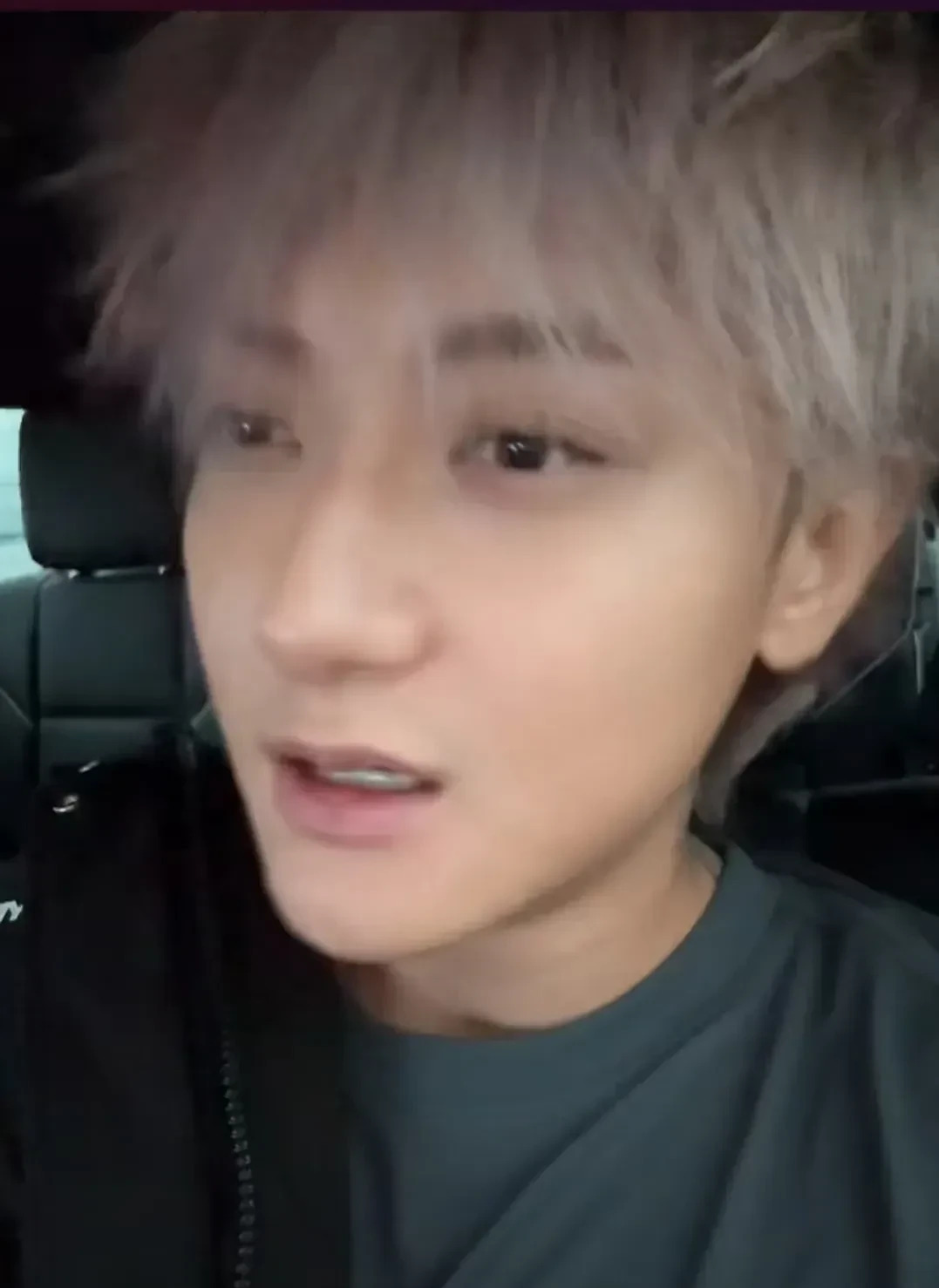 黄子韬跨界做卫生巾

















我的天哪！黄子韬居然跨界做