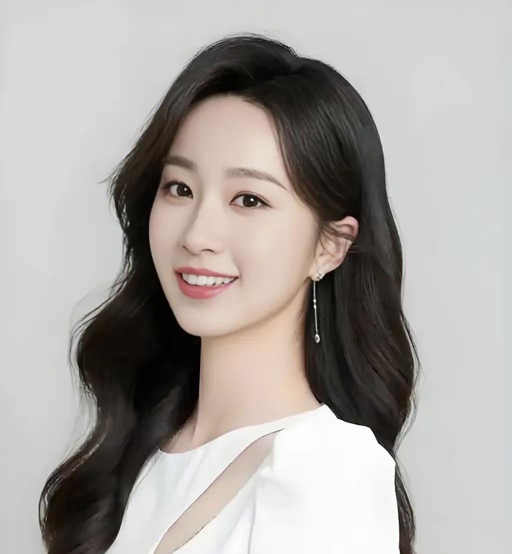 中传清秀气质美女——沈倩，冯琳舍友之一