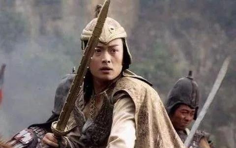 626年，李世民登基后，秦叔宝一病不起。秦叔宝病了12年，李世民就为他遍寻名医1