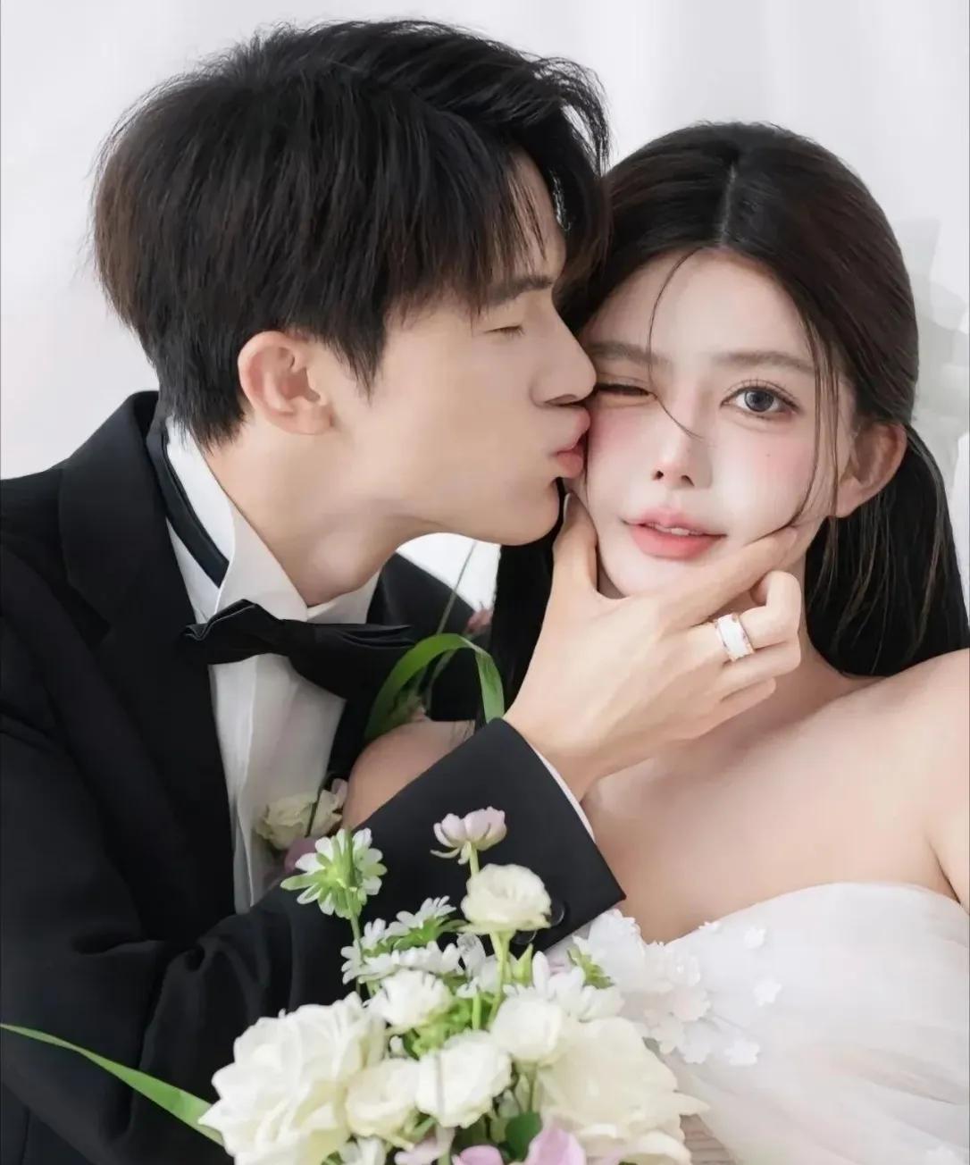 #韩安冉老公片酬# 结婚博主韩安冉现任老公宋浩然曝片酬，三天挣一万块钱。抛去住宿