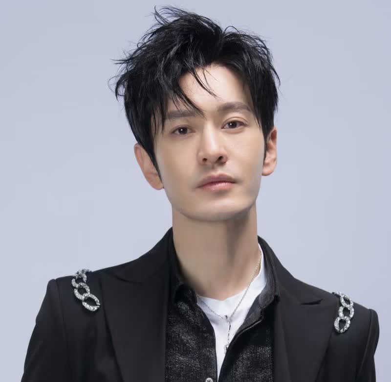 早有预兆，
黄晓明肯定考不进上戏，
不是因为他流量大、演技不好，而是因为上戏
