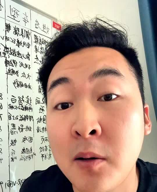 大众速腾直接降废了个球的。

大众速腾价格彻底崩盘了，前几天刚买速腾的老表，