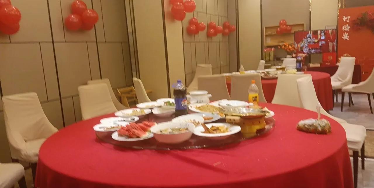 城市太吵了，我想回农村……[抓狂][抓狂][抓狂][抓狂][抓狂]