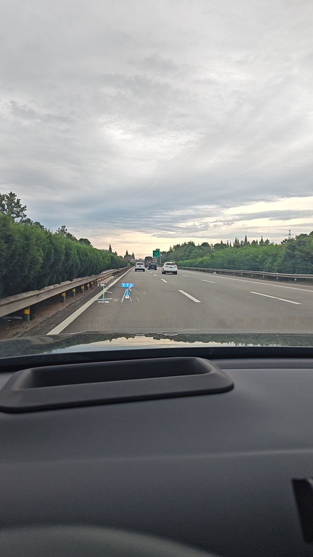 问一个好奇很久关于蔚来的问题
看那么多做蔚来二手汽车的，他们手里捏着大把bass