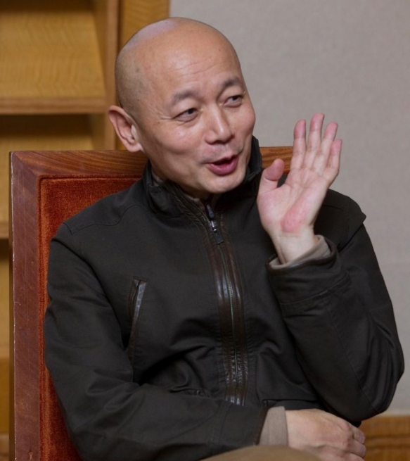 1995年，葛优拍戏赚了350万，便将这些钱全部给妻子贺聪保管。谁知，贺聪仅用2