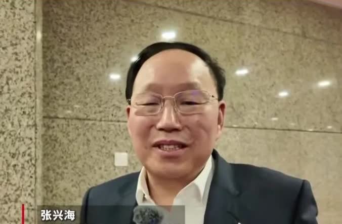 赛力斯的董事长张兴海真是太给力了！这不，发布公告要给老款问界M9进行硬件升级，车