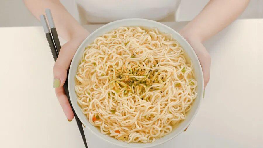 中国最怀旧的8种方便面，吃过3种以上的都老了