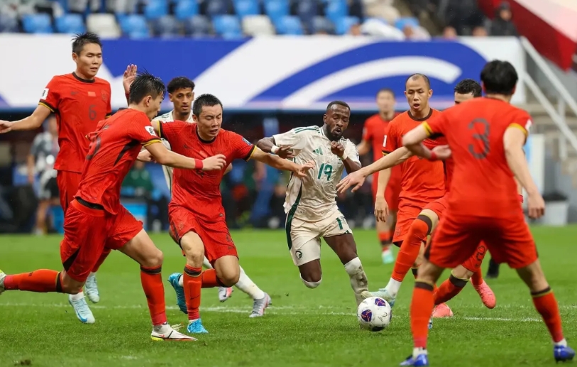 《体坛周报》知名记者马德兴表示，中国国家队现在的实力并没有发生根本性改变和提升，