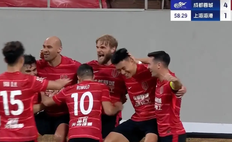 中超第23轮，成都蓉城4:1上海海港，我发现了5个问题

1、终于知道莱昂纳多为