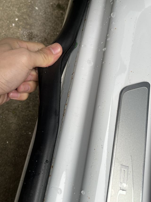 两年不到车漆生锈
再换车怎么敢相信别克的质量