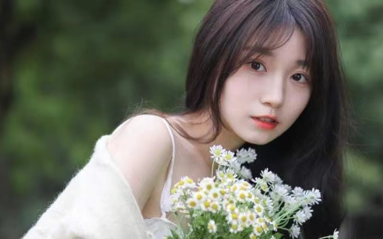 跨年这天，老公的小青梅向我宣战要来抢我老公