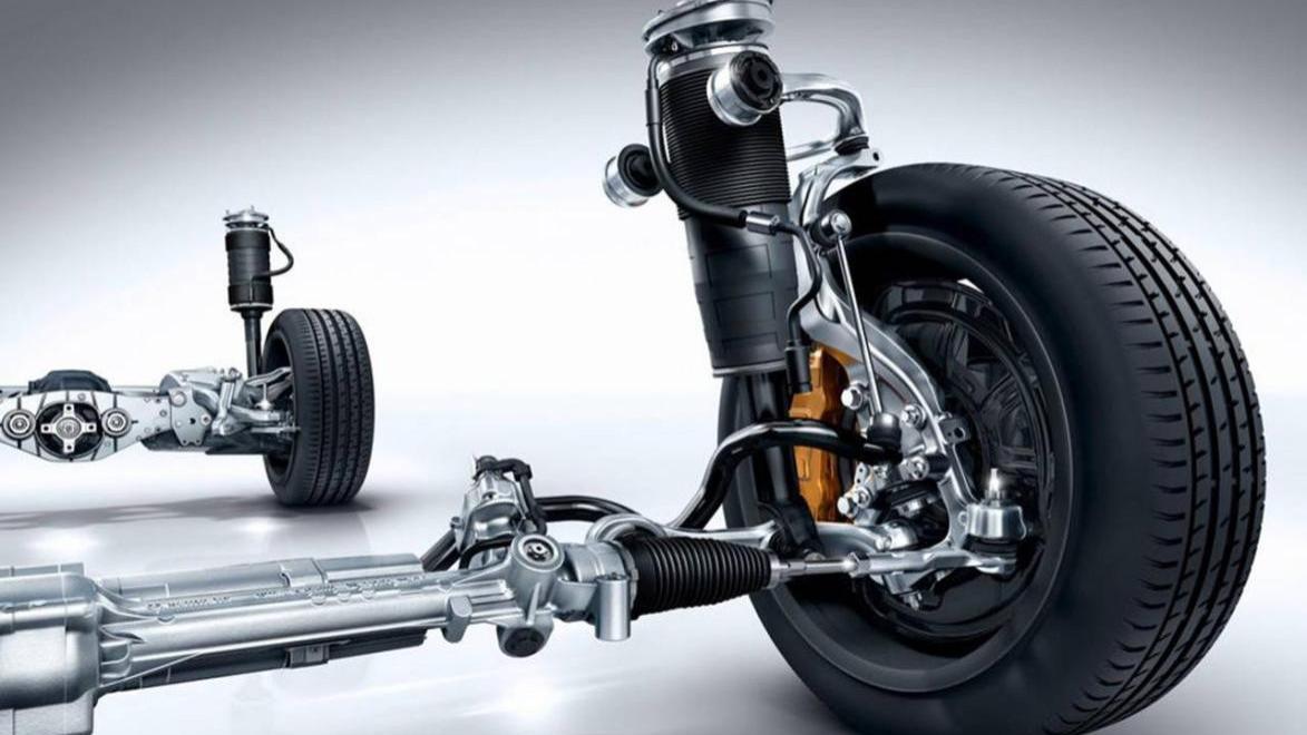 买车不妨再等等，这些百万级配置，正被国产车“打”到20万级