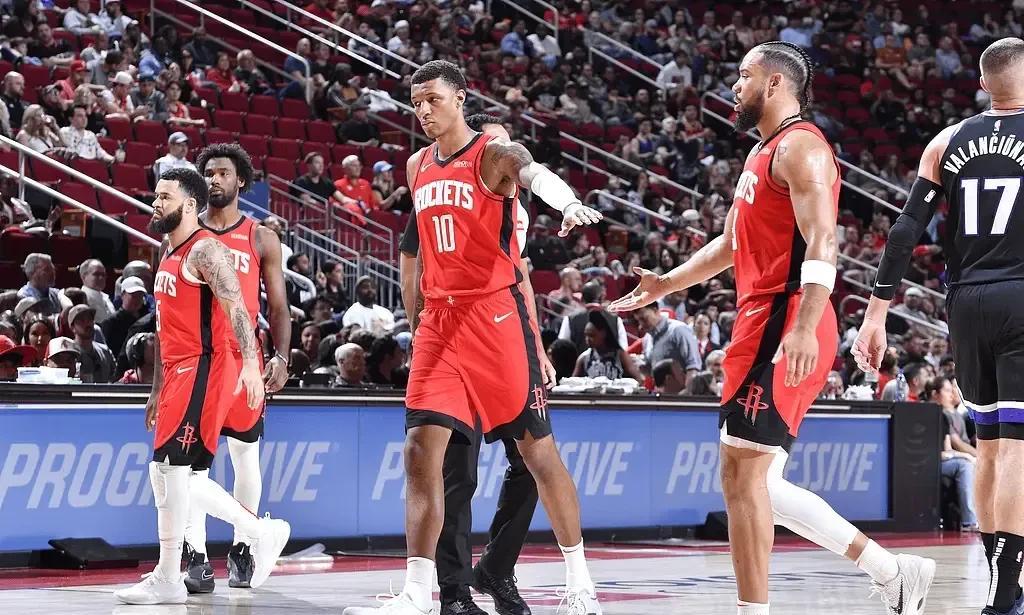 NBA60轮比赛后，火箭队西部排名时间线
前10轮取得6胜4负，排名西部第九
到