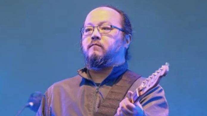 都是天后王菲曾经爱过的男人，窦唯和李亚鹏的现状如何？