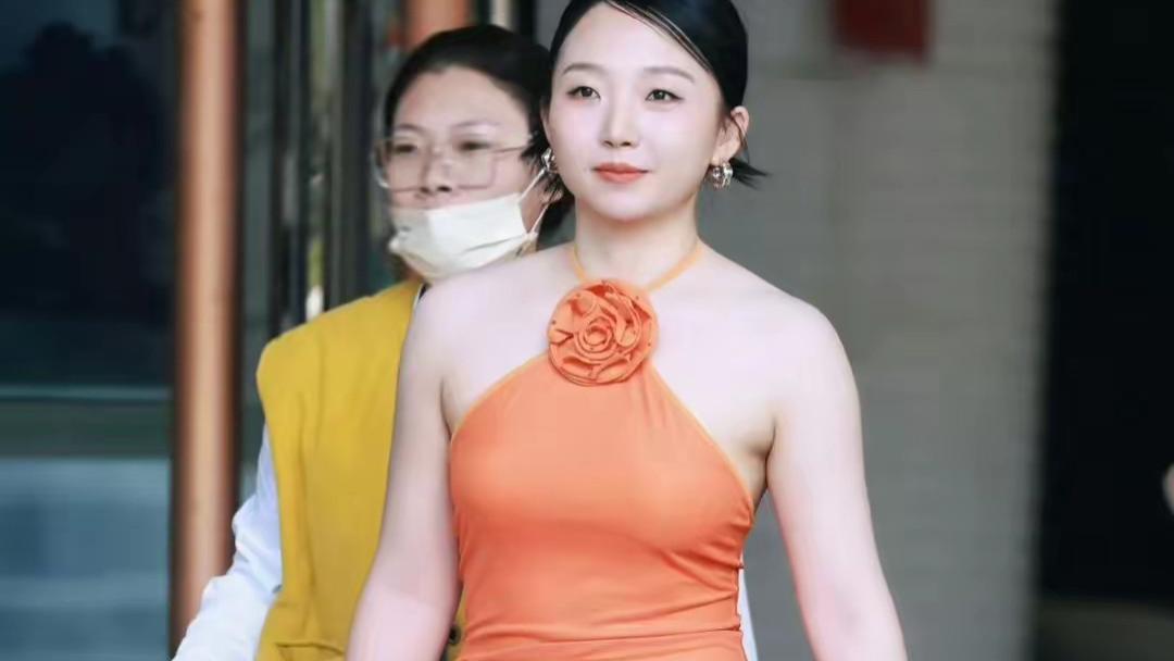 《浪姐6》：辣目洋子惨遭孤立，小考时紧抓裤脚