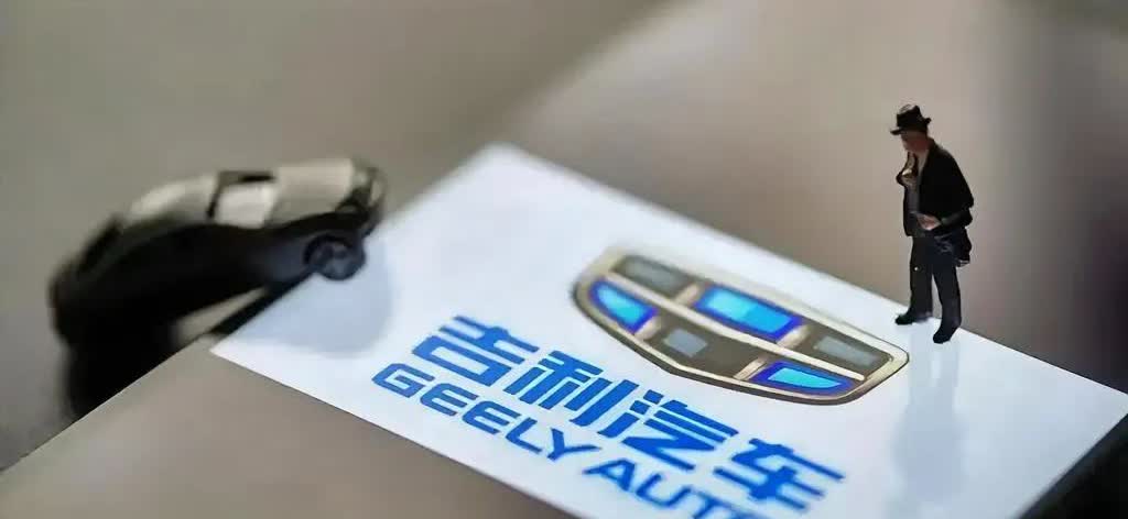 不要乱说吉利摸着比亚迪过河的话了！[打脸]
业内有一种说法，说比亚迪是摸着合资