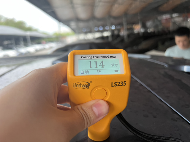 实测有镀锌
铭牌比亚迪工业1月生产110超越，除了车顶跟车门内侧，其他地方都用的