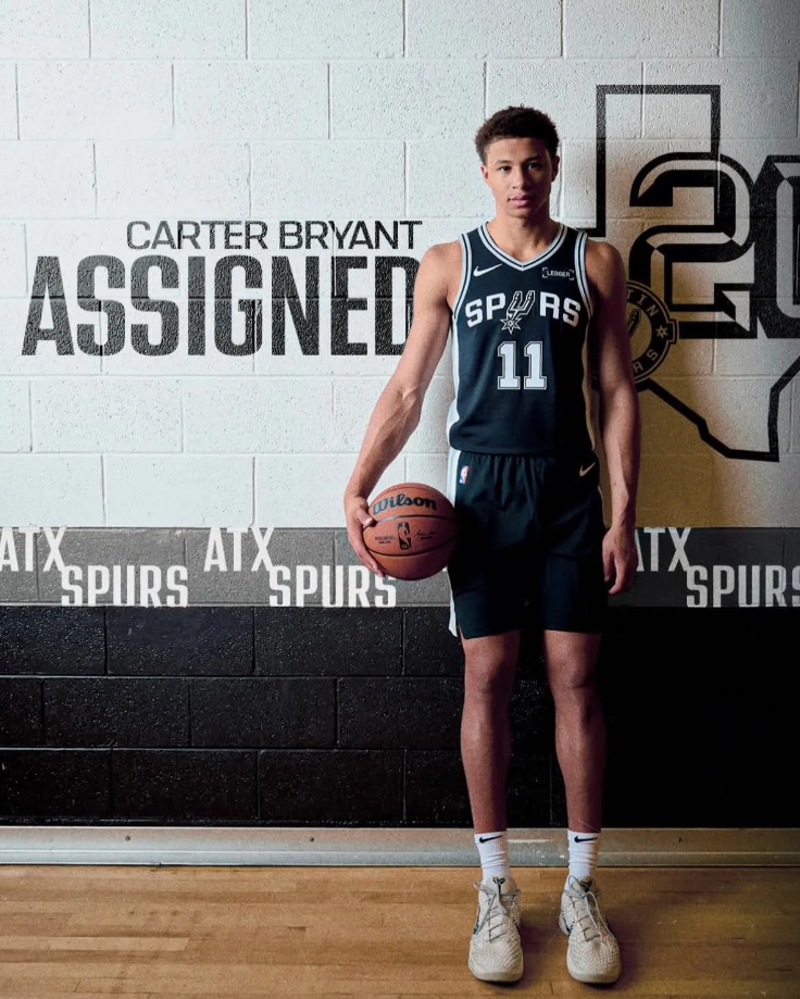 卡布下放发展联盟奥斯丁，明天9点迎来首秀将对阵南湖湾湖人队
马刺队于周四将新秀卡