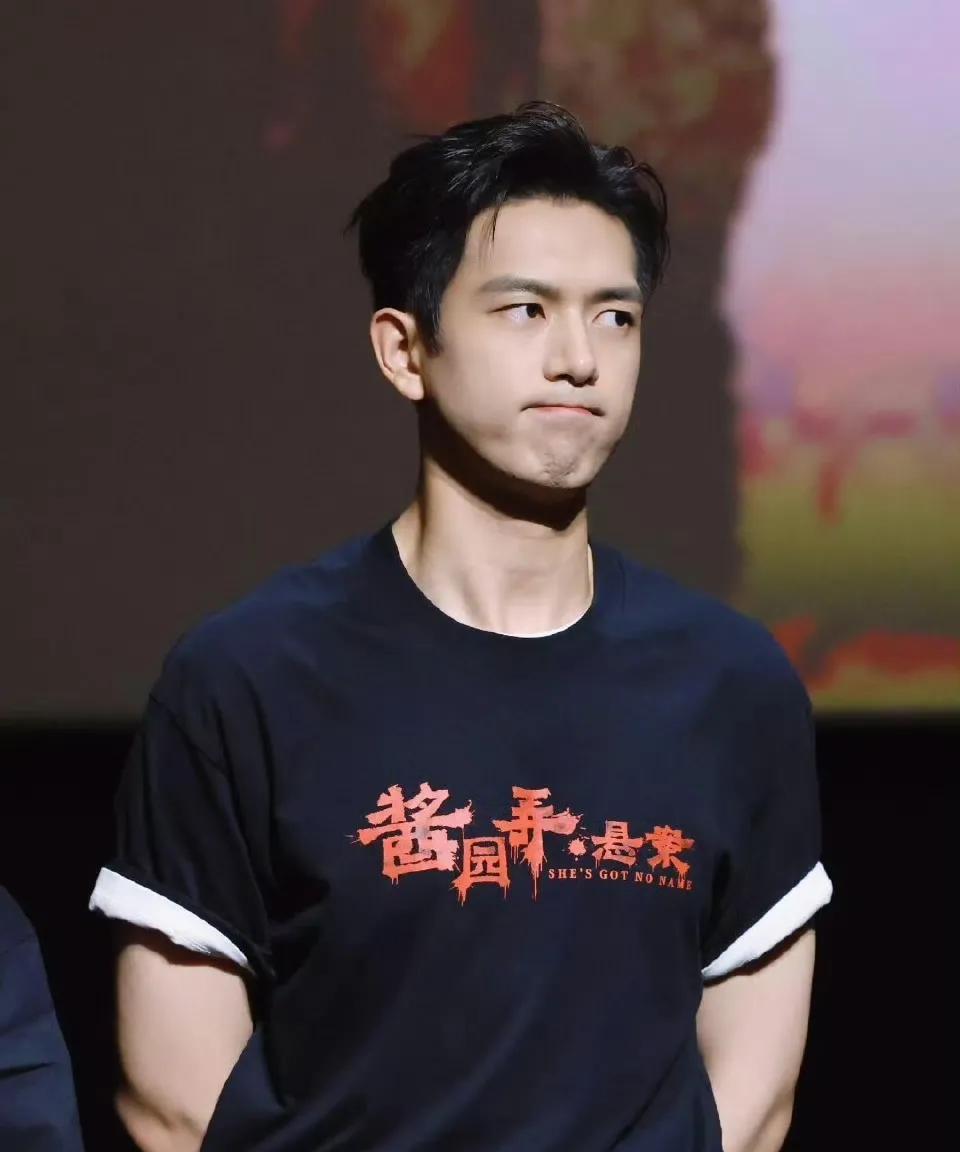 天呐，李现演《酱园弄》反派张保福，预告里那眼神，狡黠狠厉，和以前角色完全不同。他