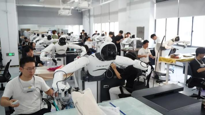 德马科技豪掷1亿，杀入“具身智能机器人”新赛道