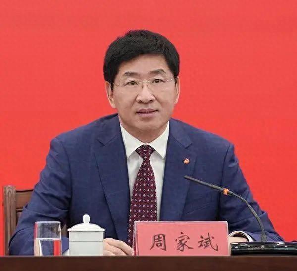 妄议党中央大政方针的“广西虎”周家斌被双开！