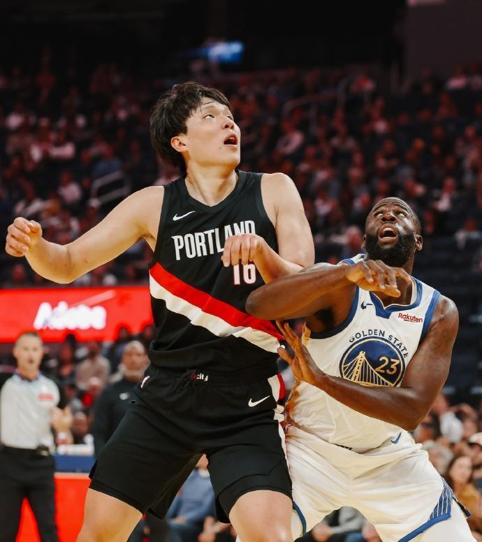 无论你承不承认，杨瀚森今天其实非常不错！
在NBA这样的大舞台，加上中国球员的身