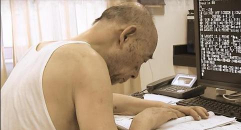 ·中国导弹为什么如此精准？依赖于这位身穿背心的老人，他曾用18月就破解了“钱学森