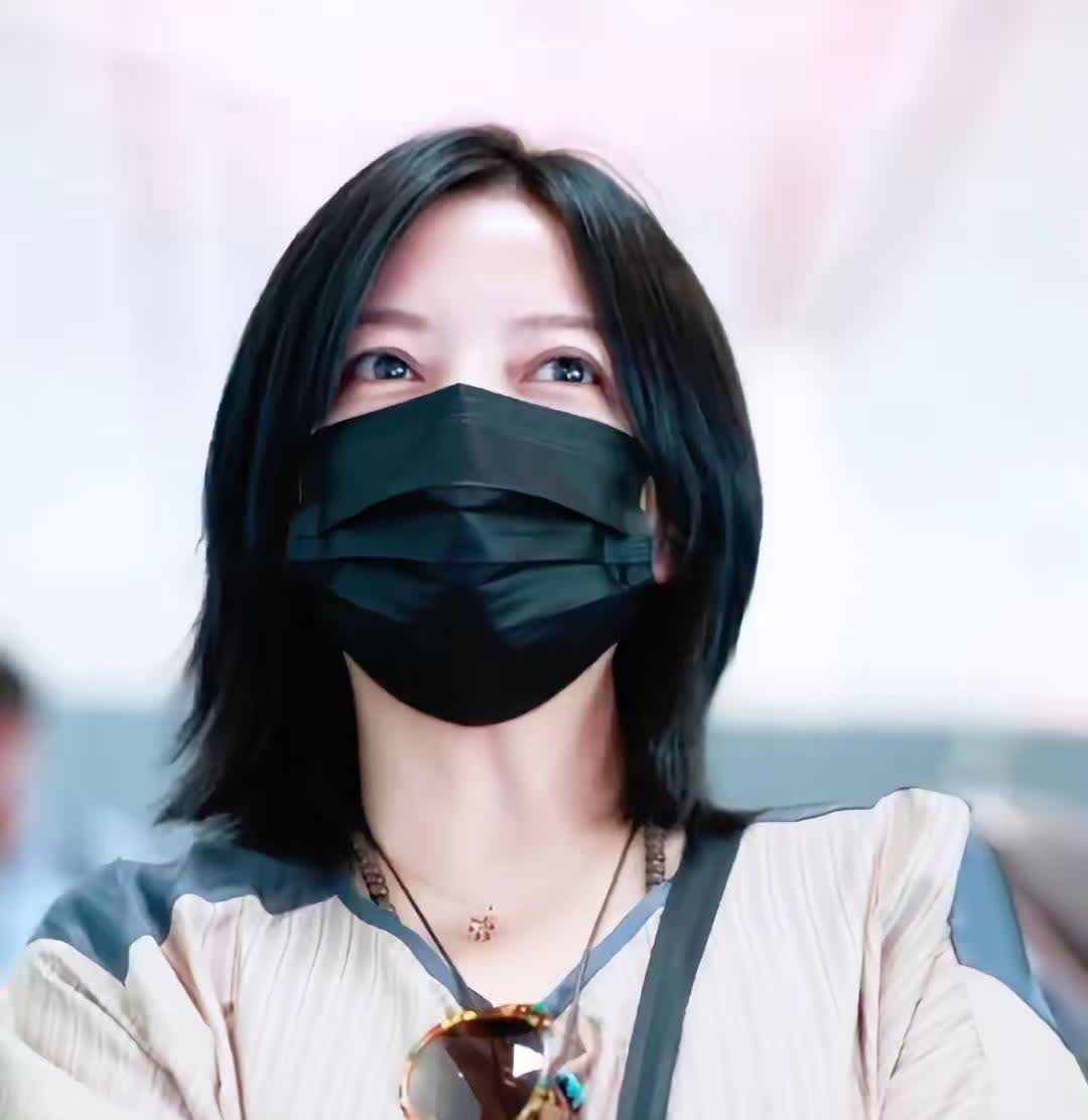 小燕子回京咯！新鲜漂亮的薇姐！