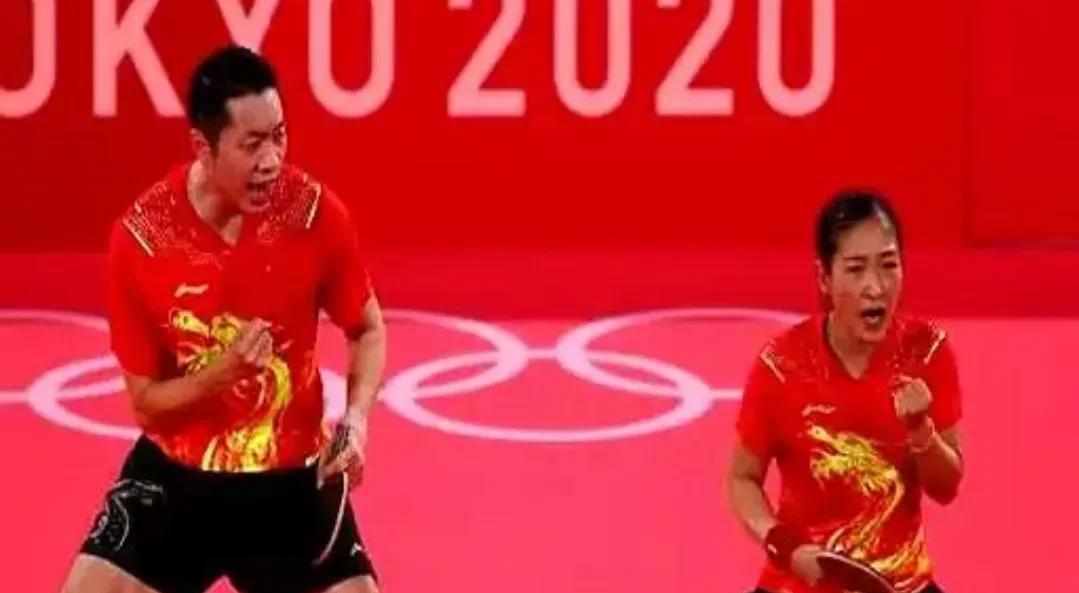 平心而论，国乒史上最强五对混双组合：
1，刘诗雯／许昕
2，孙颖莎／王楚钦
3，