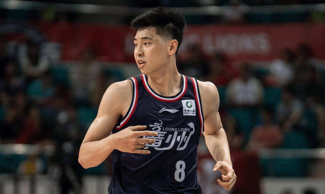 徐昕乐了！
据CBA媒体人透露：徐昕此时估计会很高兴！因为他刚提交转会申请后，不