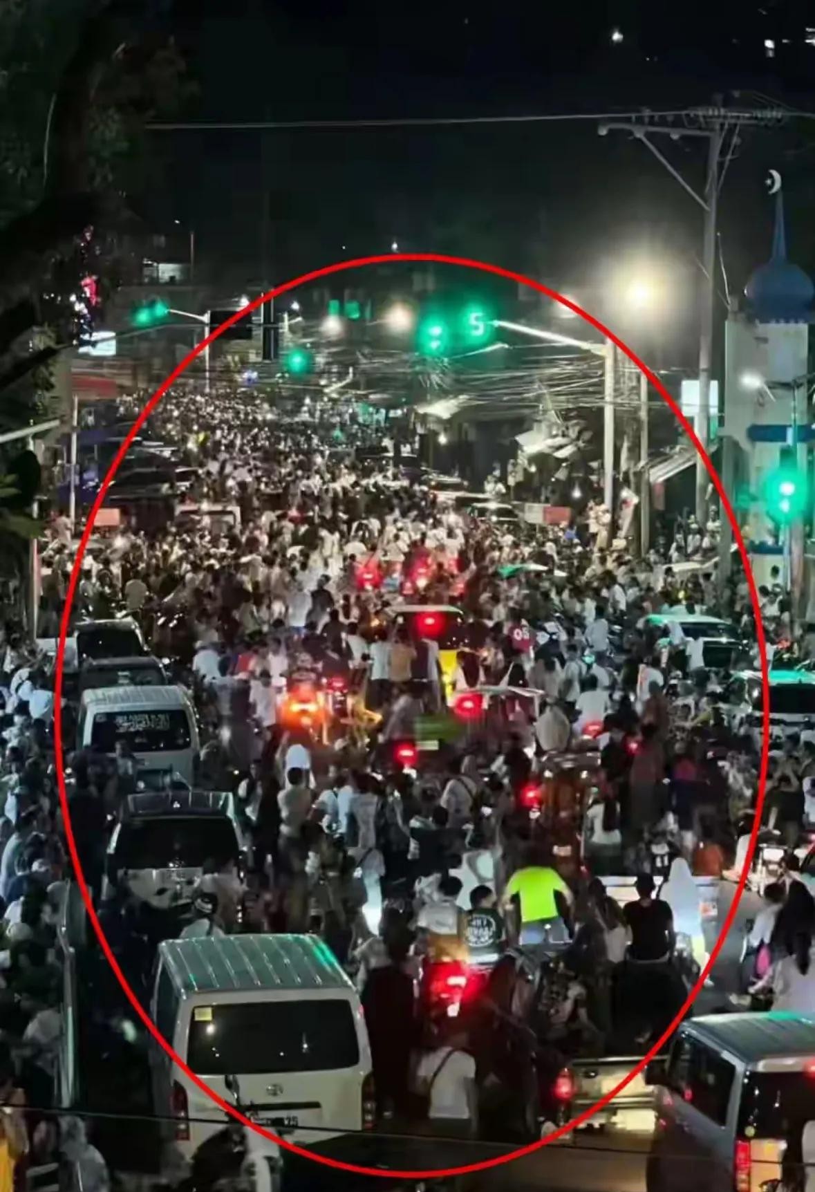 杜特尔特被送海牙引争议





老杜被送海牙了，这可是个大新闻！谁能想到，曾经
